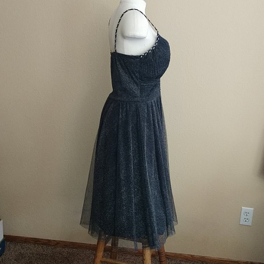 Sangria Fitted Black Dress Size 12 - Picture 7 of 12